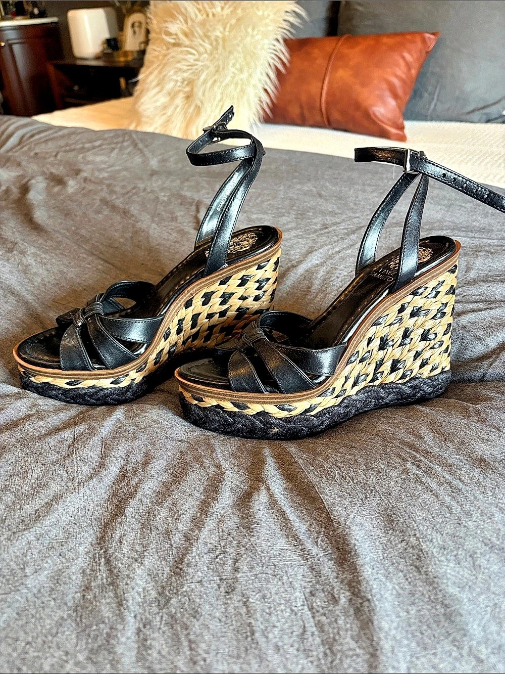 Vince Camuto Leera Espadrille Wedge raffia black & tan
